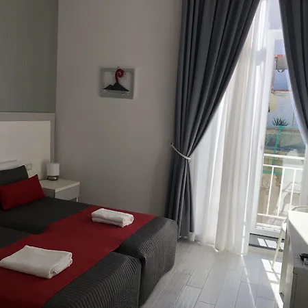 Chiaia 4* Nápoly