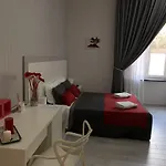 Couette-café Chiaia 4*