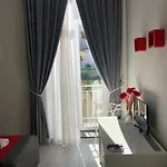 Chiaia 4* Naples