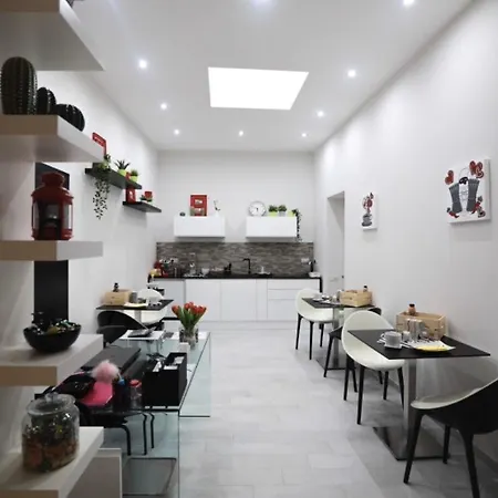 B&B Chiaia 4*